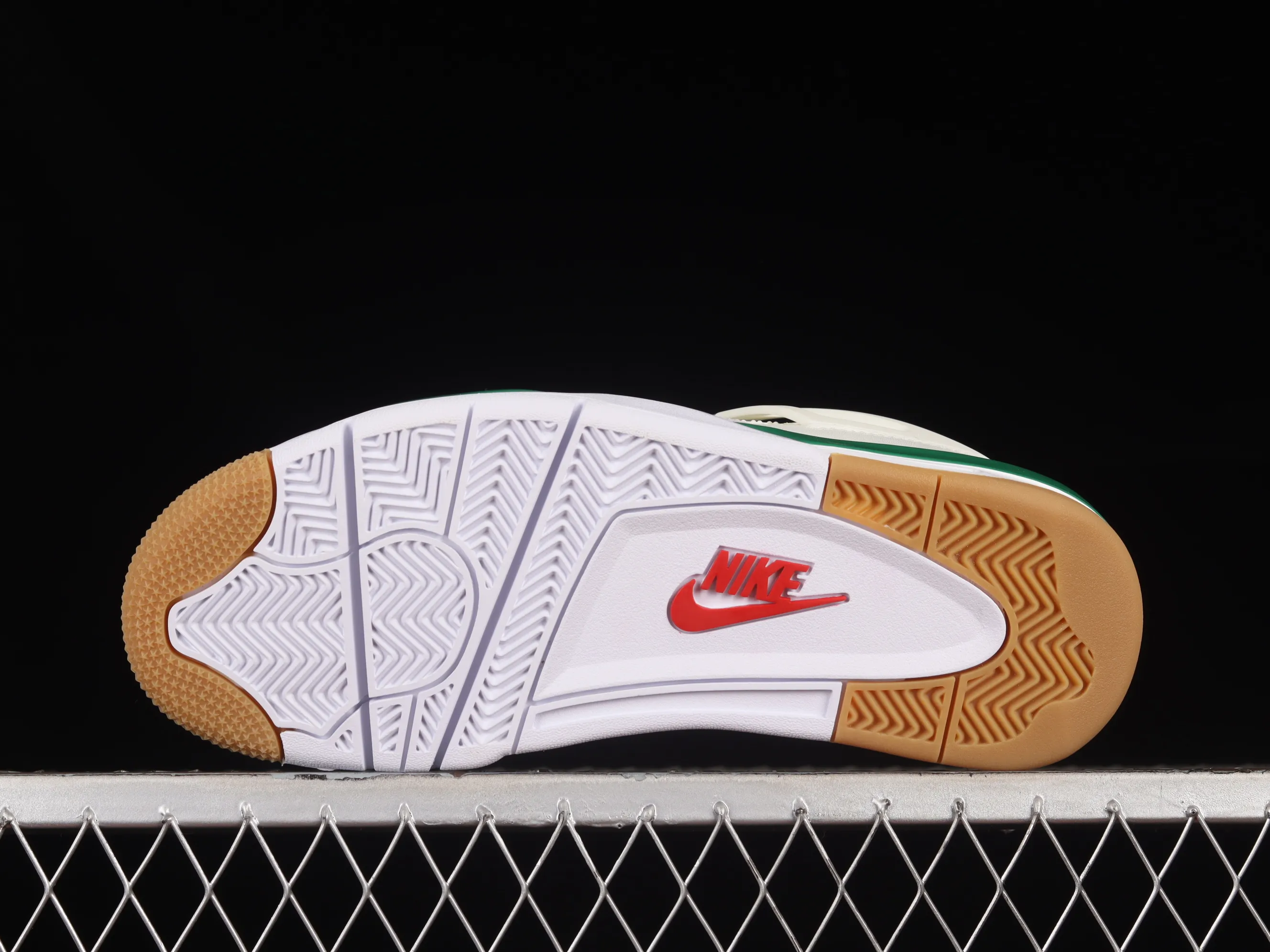 All categories Air Jordan Jordan series basketball shoes Air Jordan 4 LW version Nk SB x Air Jordan 4 "Pine Green" AJ4 Joe 4 joint white green DR5415-103